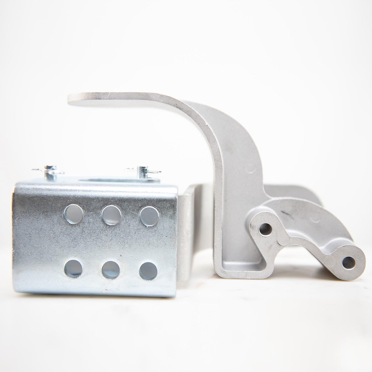 Upright Tarp Stop Assembly for Roll Tarp Systems